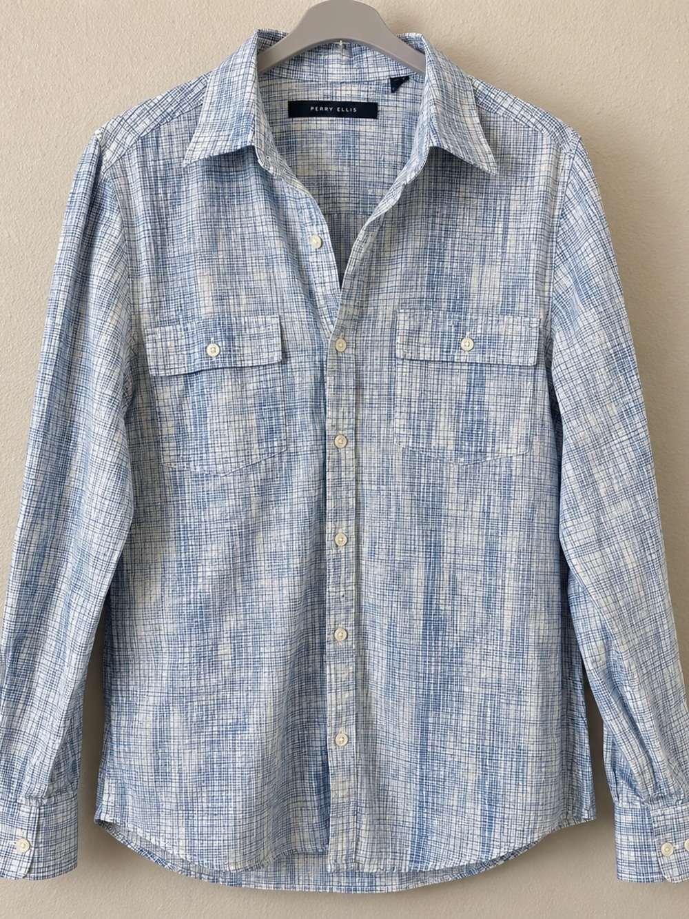 Perry Ellis Men’s Medium Blue White Plaid Button Down Shirt 100% Cotton Coastal